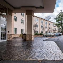 Riverside Hotel, an Ascend Collection Hotel