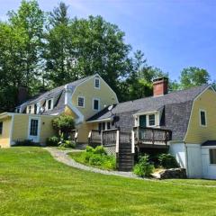 Private Tavern, Hot Tub, 8-Fireplaces, Spa Baths, Fire Pit, Baths Ensuite - Shop or Ski!