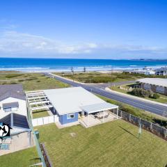 Cool Beach “Shack'' + Spectacular Views + Netflix