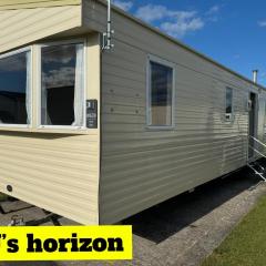 Rhyl - Caravan - Sleeps 8 - Pet Friendly