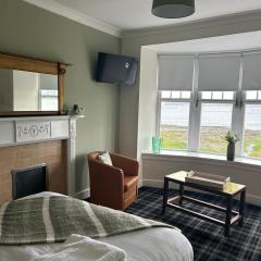 The Rhu Inn