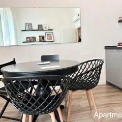 MeModena Apartments