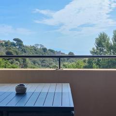 La Closerie des Chenes T2 proche hopital Bastia, vue mer