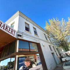 Hopwoods Stable By The River Tree House Hideouts