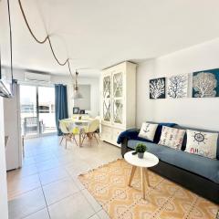 Surfer's view Pool AC WIFI DeskTerrace and Parking