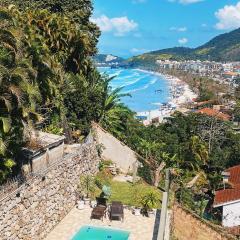 Casa com piscina vista mar