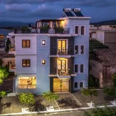 Magical Seaside Town Boutique Apts 2