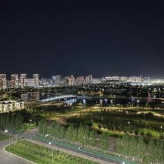 Уютные апартаменты в Yes Aparts с видом на Ботанический сад