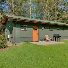 Hillsgrove Creekside Cabin Close to Hiking