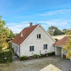 Awesome Home In Tranekær With Kitchen