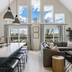 New Beautiful Home with Mtn Views, 2 Decks, Walk to Biltmore Village