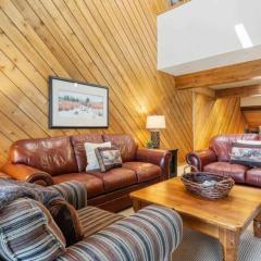 Ridgepoint Townhome 122 by East West Hospitality