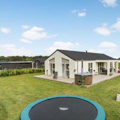 Cozy Home In Haderslev With Wifi