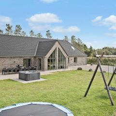 Amazing Home In Rømø With Kitchen