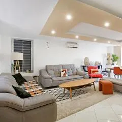 4 Bedroom Cozy Home In Codolet