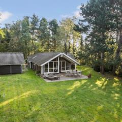 4 Bedroom Beautiful Home In Melby