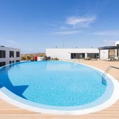 Home2Book Cozy & Modern Apt, Pool & Terrace