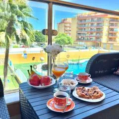 Piso en Roquetas de Mar con parking a Pocos Pasos de la Playa y Castillo