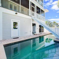 Skyfall South, 4 Bedroom Beach Vacation Pool Home, Sleeps 8
