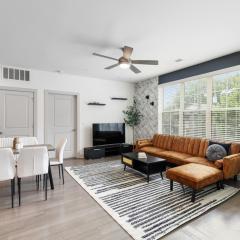 Luxury Living near Downtown Spots