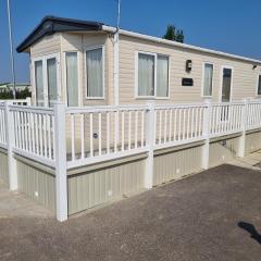 Pg115 GOLDEN PALM CHAPEL ST LEONARDS