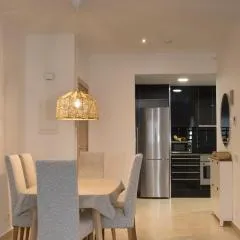 Modern Beach Apartment - La Maca