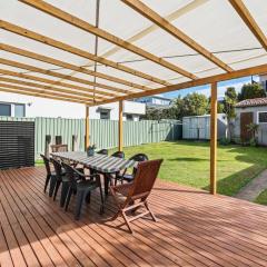 Cute Beach Escape 50m to Wamberal Beach