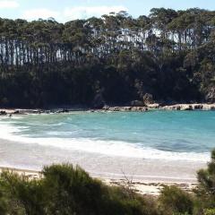 Beach House Ocean Views in Batehaven
