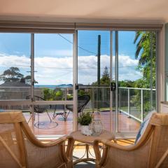 Beach House Ocean Views in Batehaven