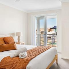 Sea La Vie One 400m to waters edge