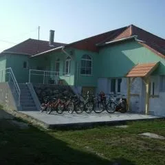 KOÓS VENDÉGHÁZ