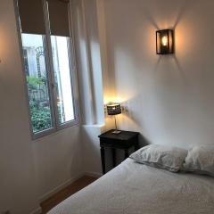 Loft 2 BR Loft Effeil tower AC by LCC Agency