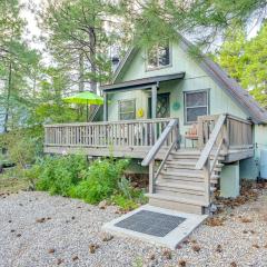 Deck and Grill A-Frame Cabin in Munds Park!