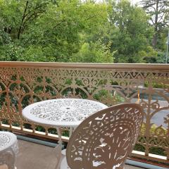 Sophisticated Elegance at the Gardens