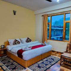 Night in Pardise Hotel Manali