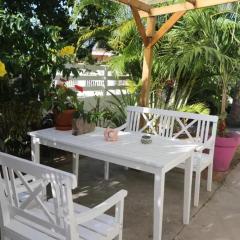 Charmant studio à La Trinité 30 m² avec jardin privé