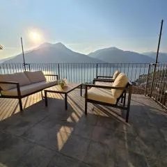 Amazing Lake View Apartment with Pool and 2 Terraces, Modern Urio, by STAYHERE-LAKECOMO