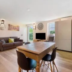 Aloha Lake Apartments