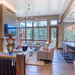 Riverfront Townhome 19 by East West Hospitality