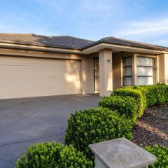 Elegant 4BR Villa with 3 Living Rooms in PointCook