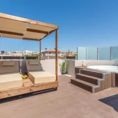 Elegant Loft with Jacuzzi