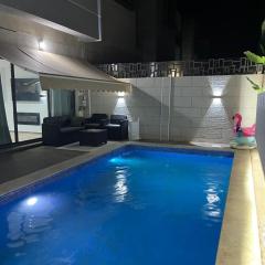 Villa haut standing avec piscine chauffée sans vis-à-vis et hammam