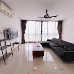 PROMO Connected train 3 Bedrooms - Above Mall 25