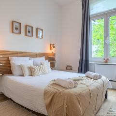 T2 en face du Tramway et proche de lille