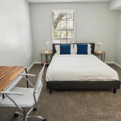 Brentwood A2 I Cozy & Comfy I 2bd I Free Parking