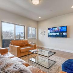 The Chestnut Downtown Rooftop Deck w Firepit