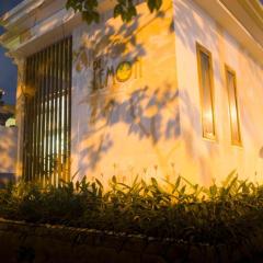 De Lemon Gatsu Hotel