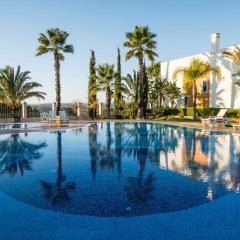 Portimao Elegant House With Pool by Homing