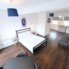 Centrally located flat in Leicester Square