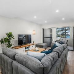 Austi Beach Escape - A Dreamy Oceanfront Haven